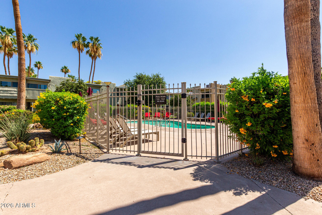 4610 N 68th Street - Photo 13
