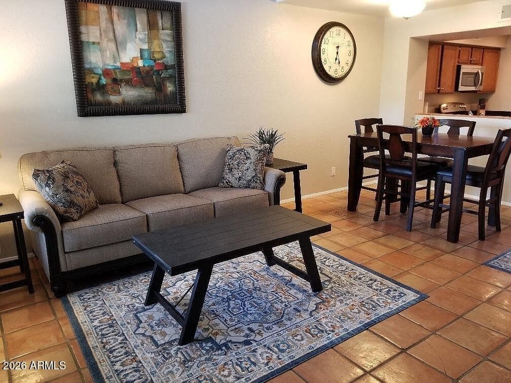 2333 E Southern Avenue - Photo 1