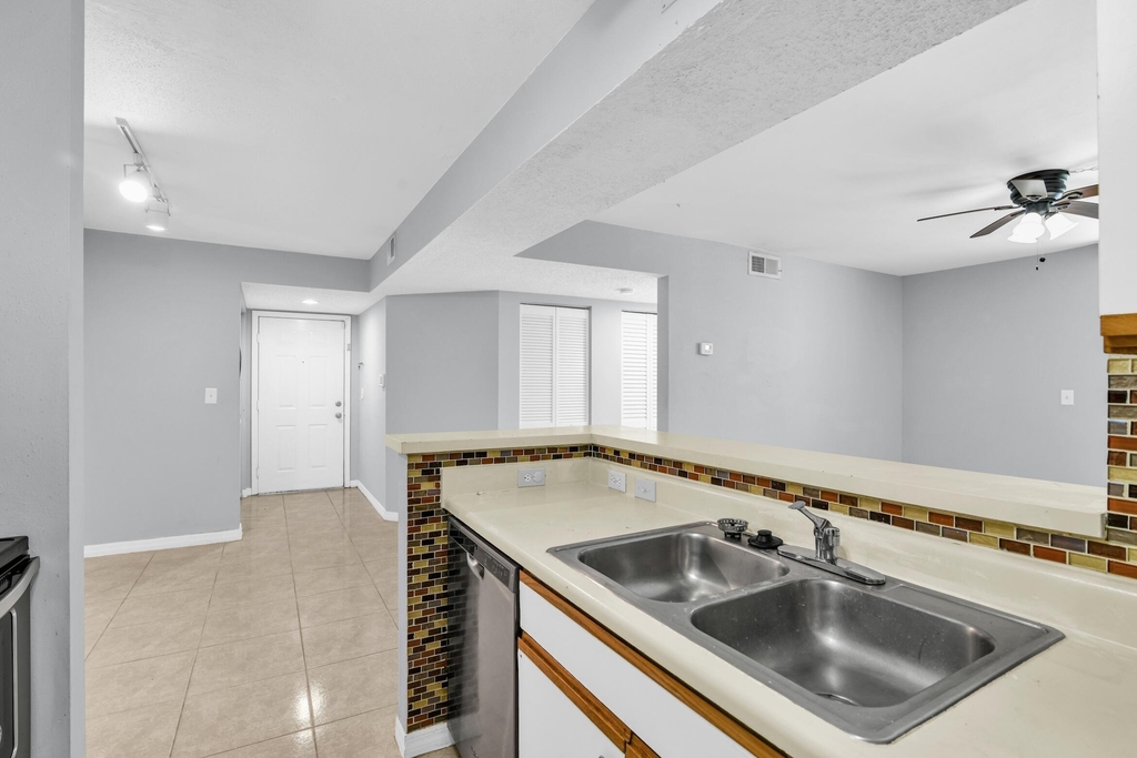 3995 W Mcnab Road - Photo 9