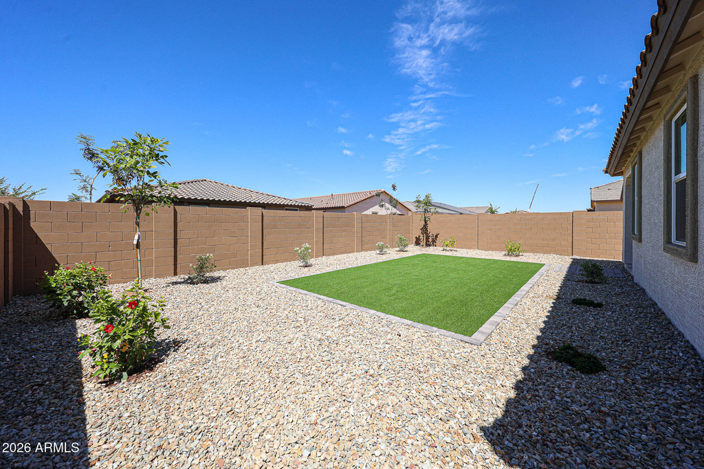 17351 W Gray Fox Trail - Photo 17