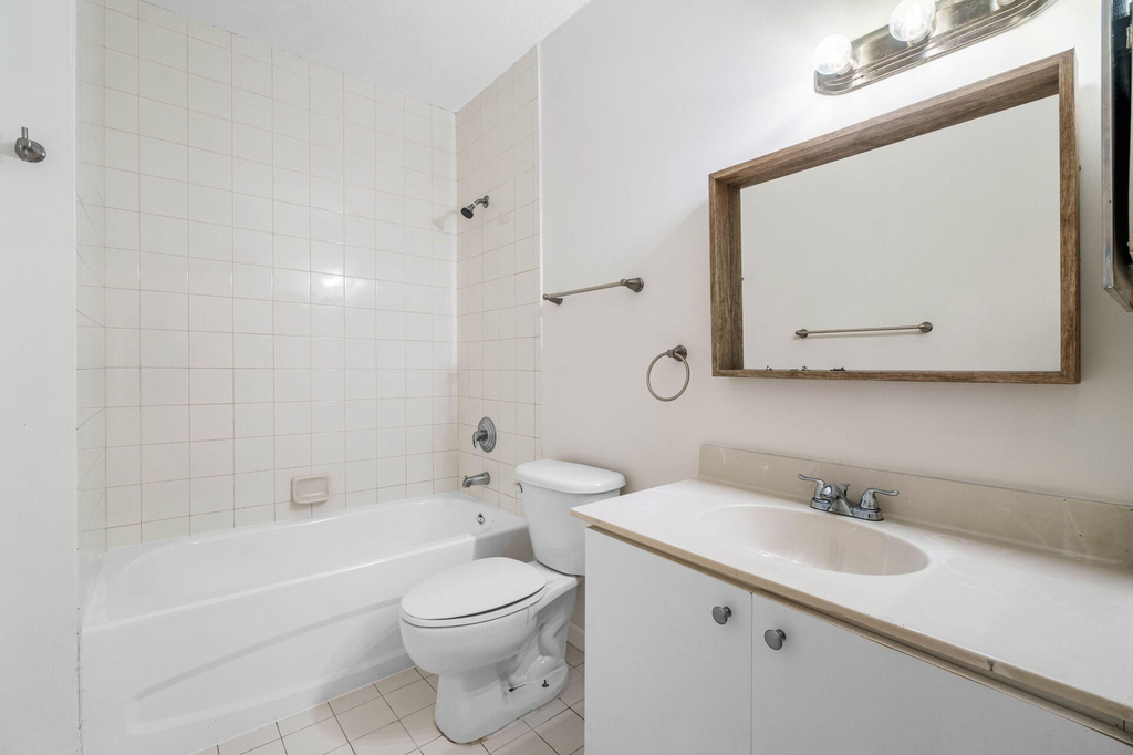 1161 Golden Lakes Boulevard - Photo 7