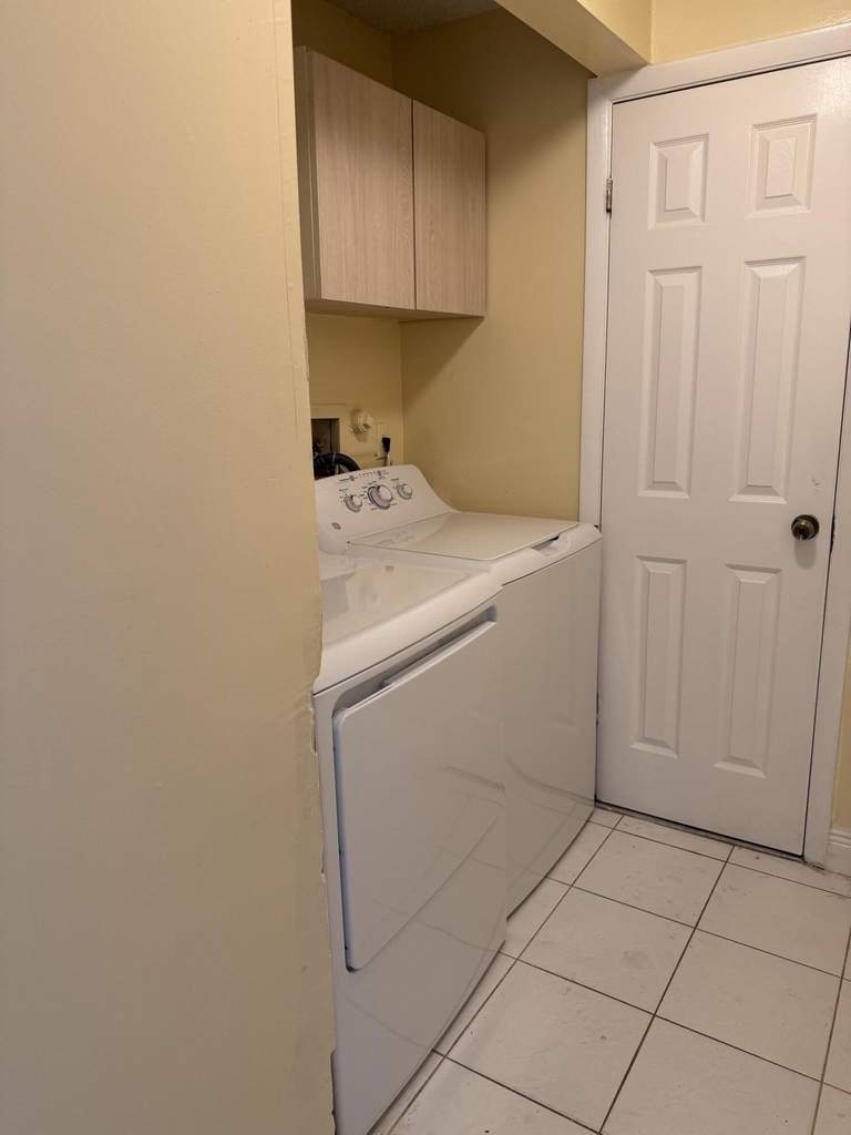 9741 Nw 37th Street - Photo 10