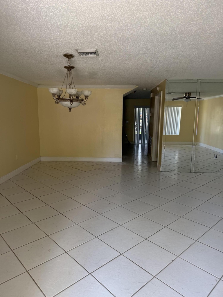9741 Nw 37th Street - Photo 3
