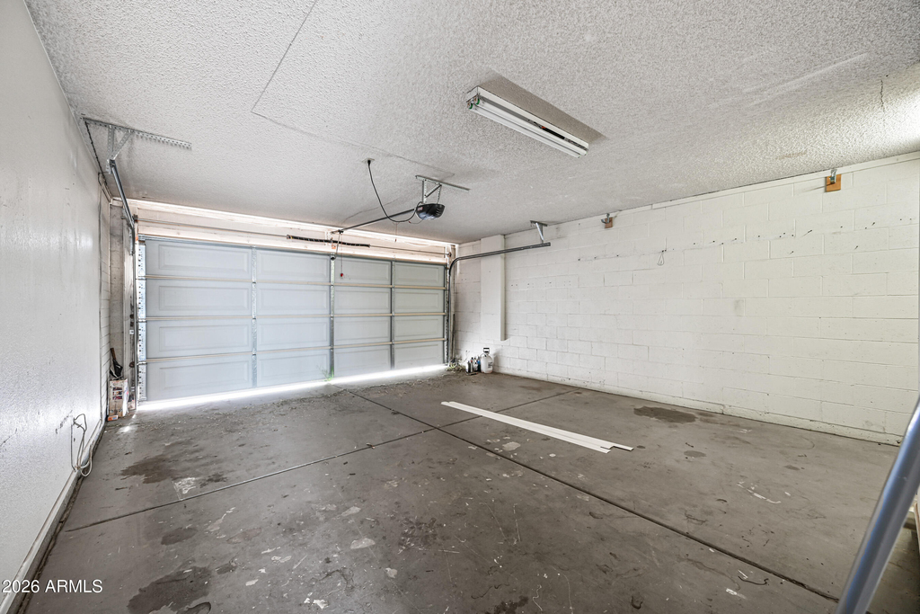 11102 W Turney Avenue - Photo 16