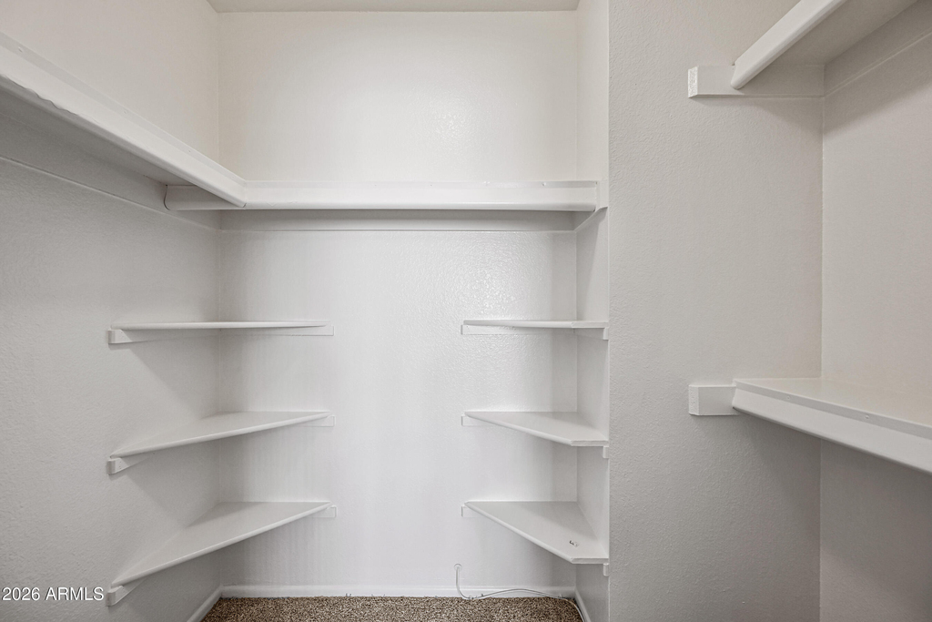 11102 W Turney Avenue - Photo 21