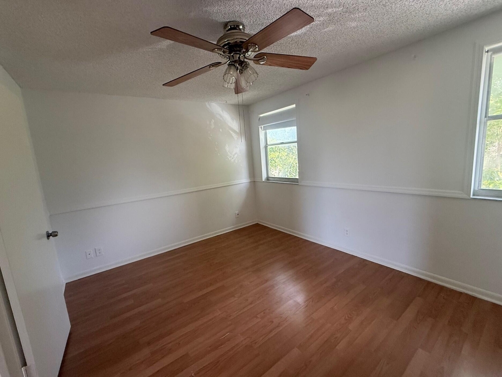 795 Crystal Lake Drive - Photo 11
