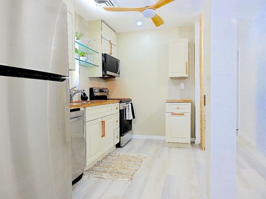 2630 Ne 14th Street - Photo 3