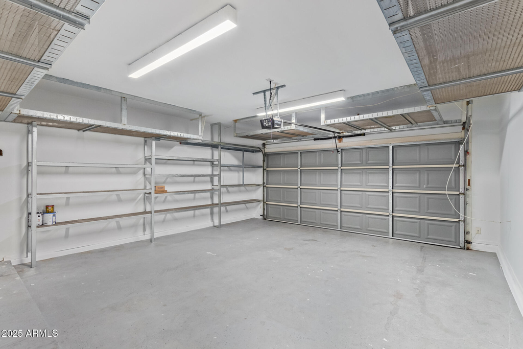 8406 W Pioneer Street - Photo 35