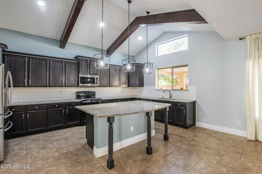 8406 W Pioneer Street - Photo 11