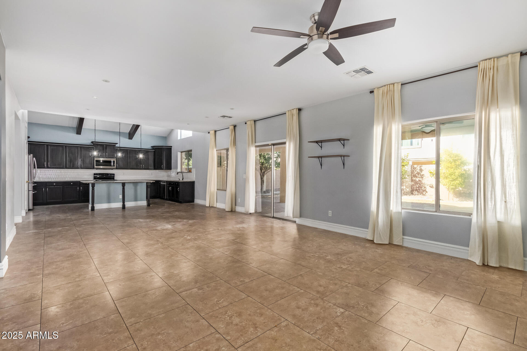 8406 W Pioneer Street - Photo 10