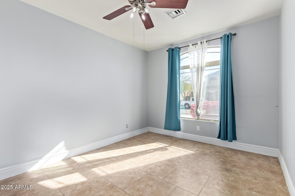 8406 W Pioneer Street - Photo 17