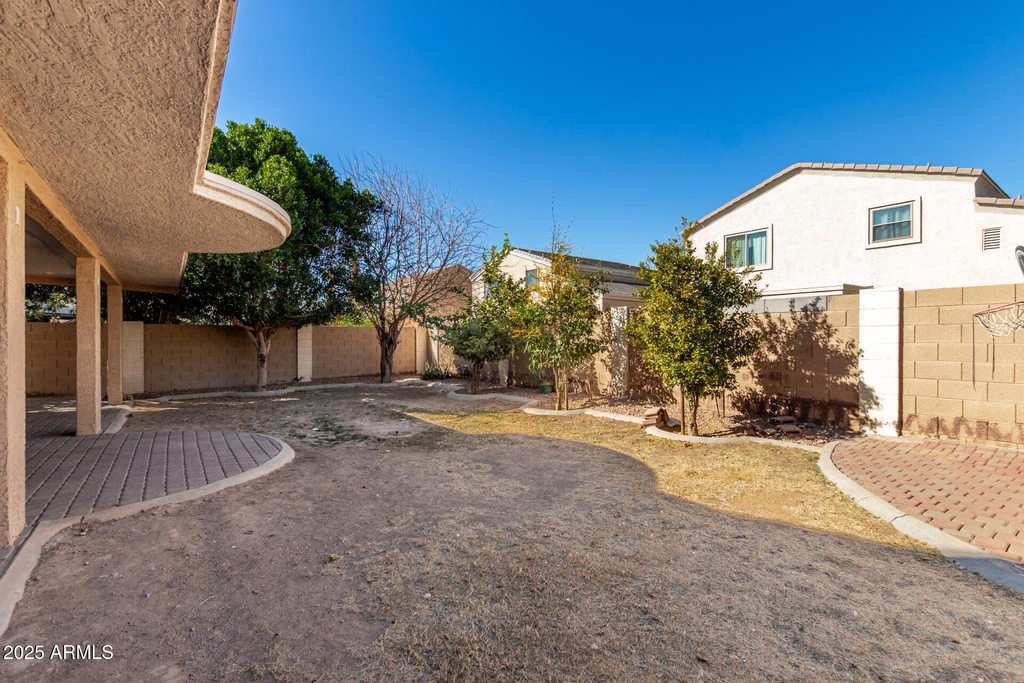 8406 W Pioneer Street - Photo 38