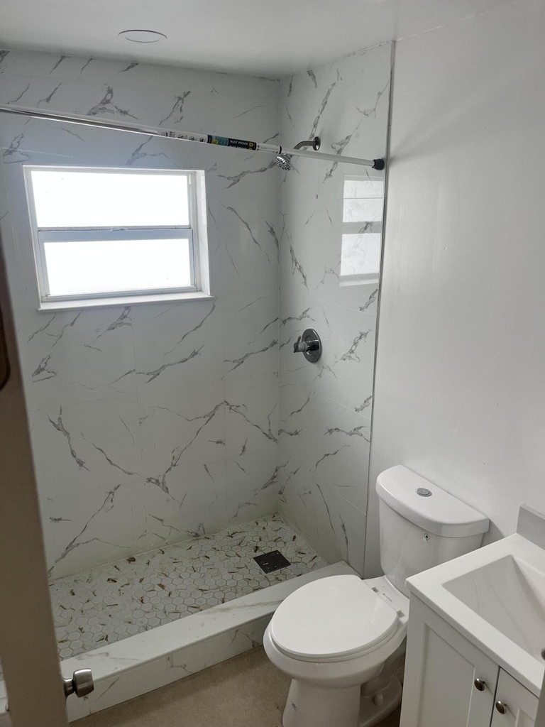 701 S C Street - Photo 1