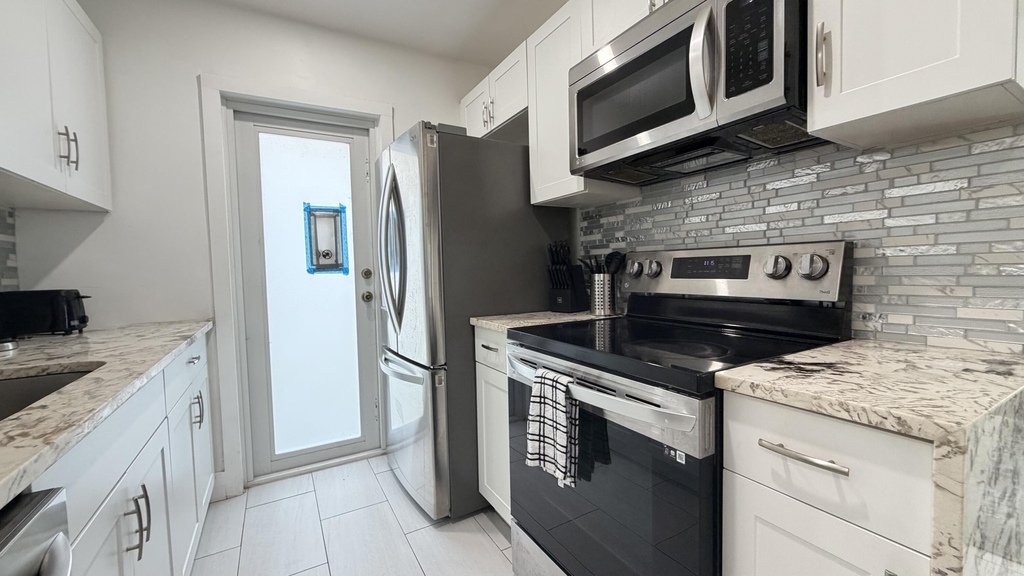 1004 Ne 18th Street - Photo 17