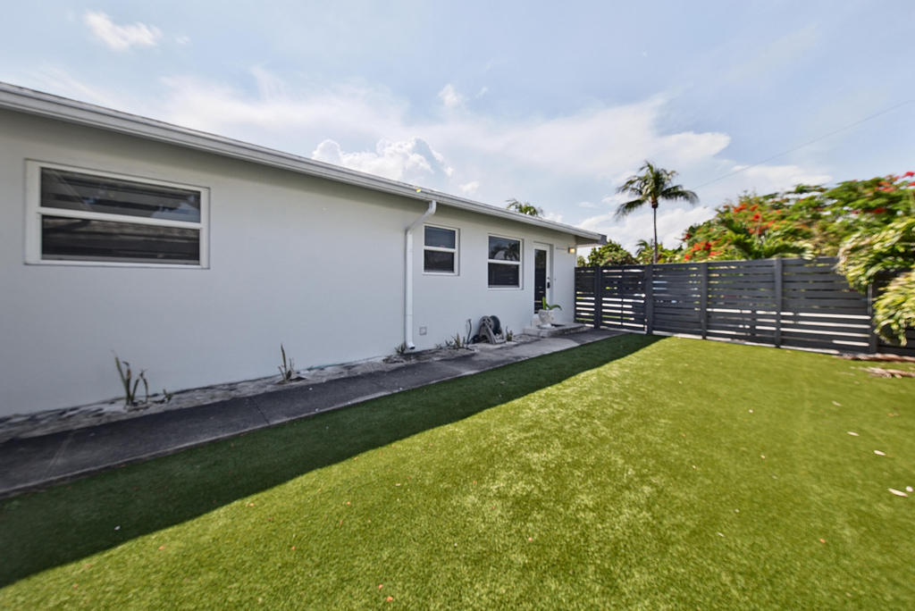 1004 Ne 18th Street - Photo 24