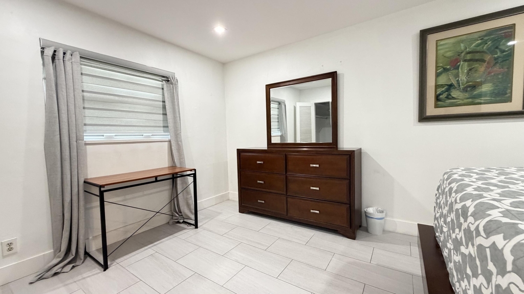 1004 Ne 18th Street - Photo 21