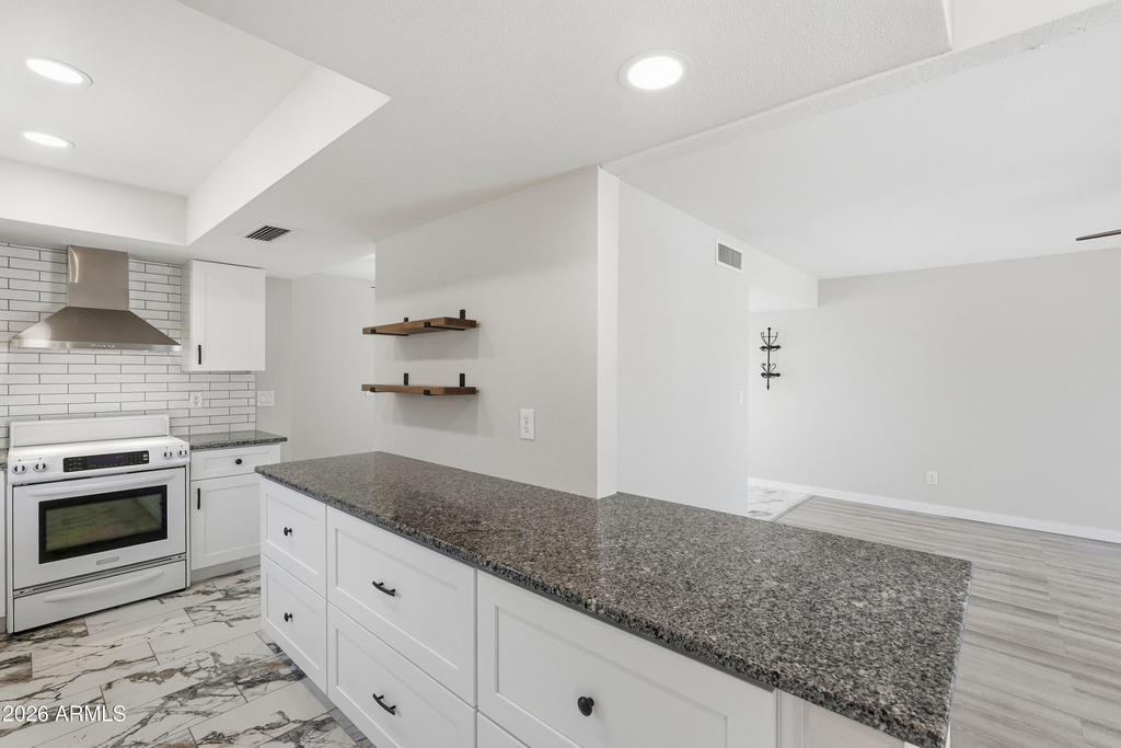 10602 E Elmhurst - Photo 10