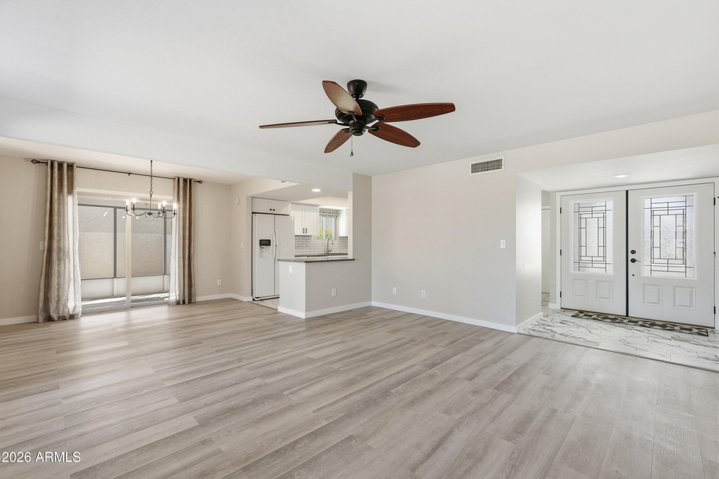 10602 E Elmhurst - Photo 5