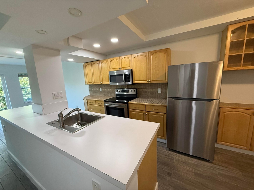 640 Tennis Club Drive - Photo 12