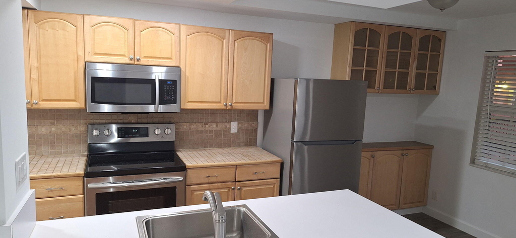 640 Tennis Club Drive - Photo 0