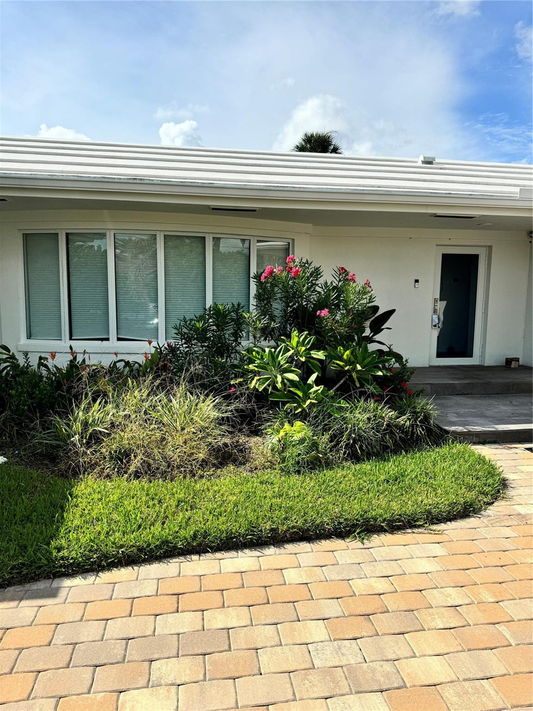 2020 Coral Reef Drive - Photo 5