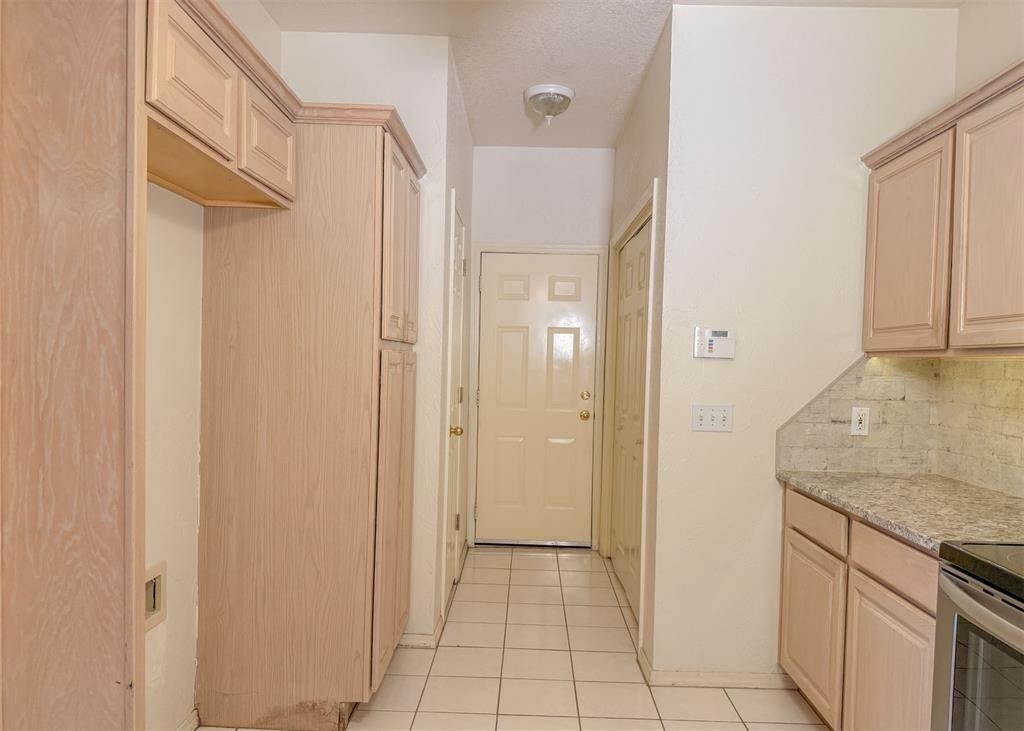 1928 Nw 157th Street - Photo 8