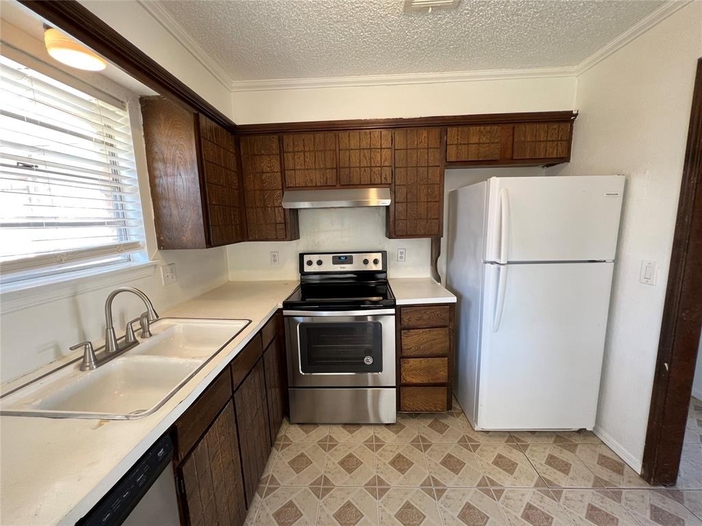 1017 S Neptune Street - Photo 17
