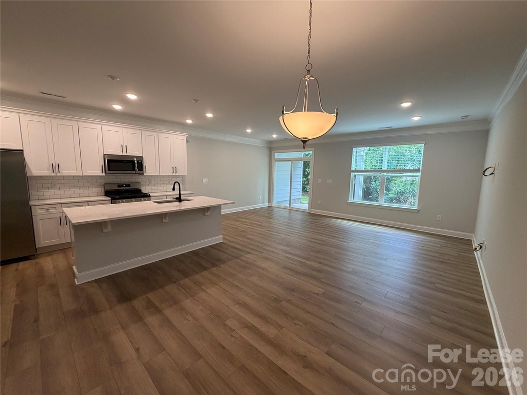 4327 Black Court - Photo 6