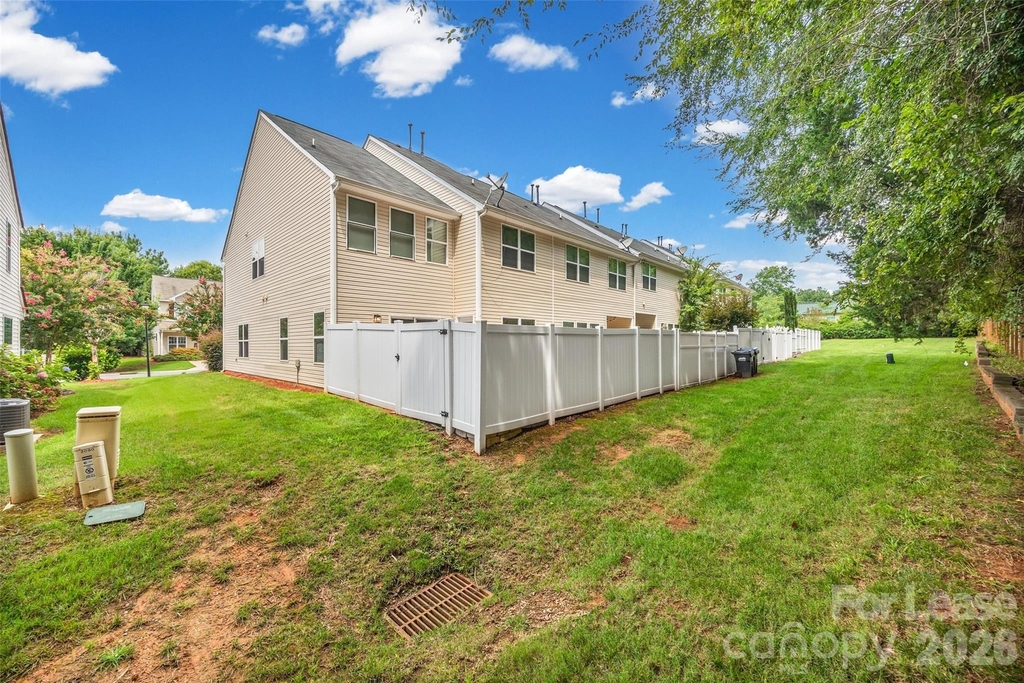 2090 Shady Pond Drive - Photo 38