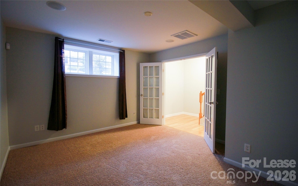 264 W Bland Street - Photo 17