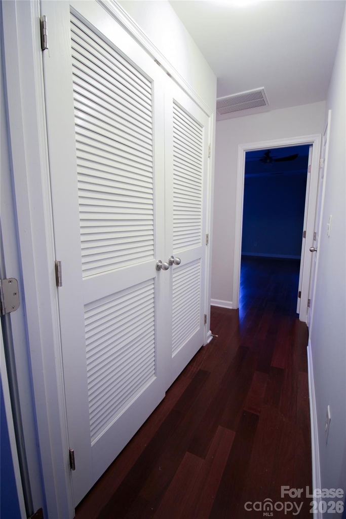 264 W Bland Street - Photo 28