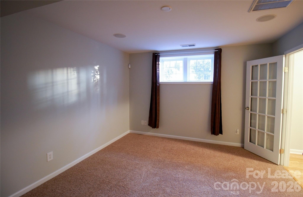264 W Bland Street - Photo 16