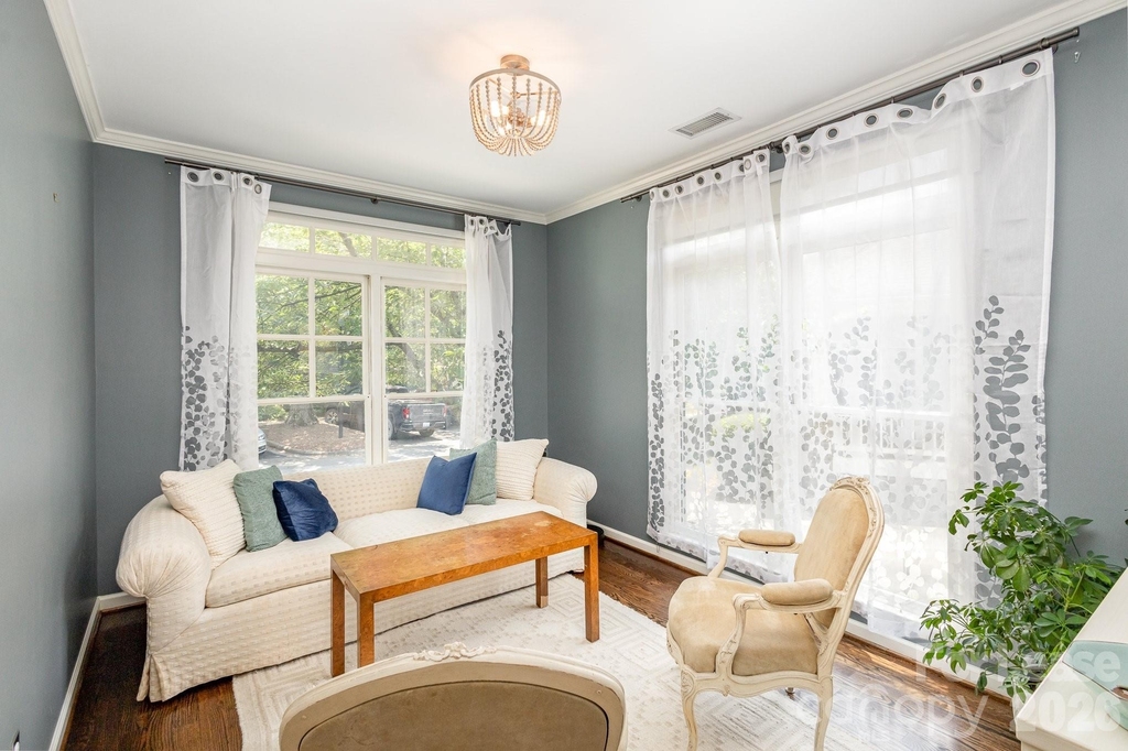 418 Olmsted Park Place - Photo 8