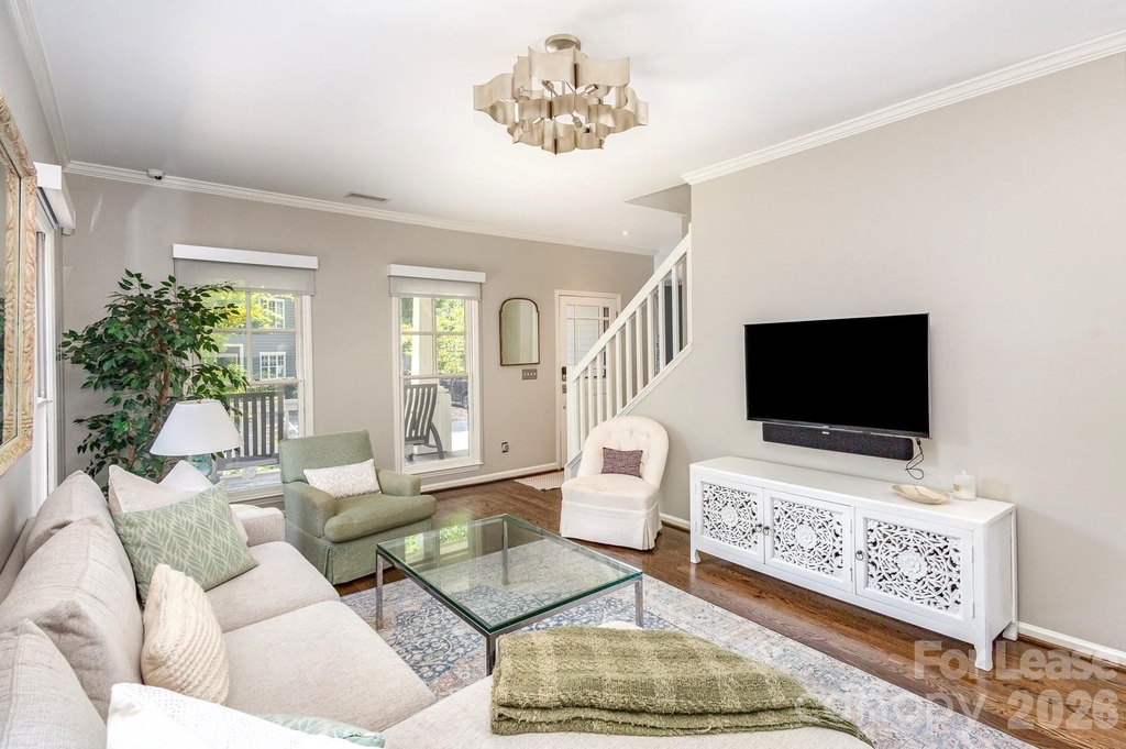 418 Olmsted Park Place - Photo 4