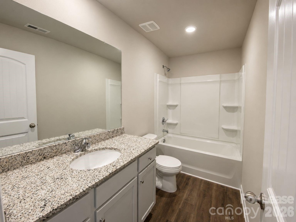 8100 Derby Woods Lane - Photo 15