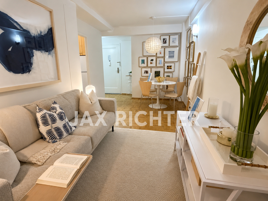 E 20th St - Photo 1