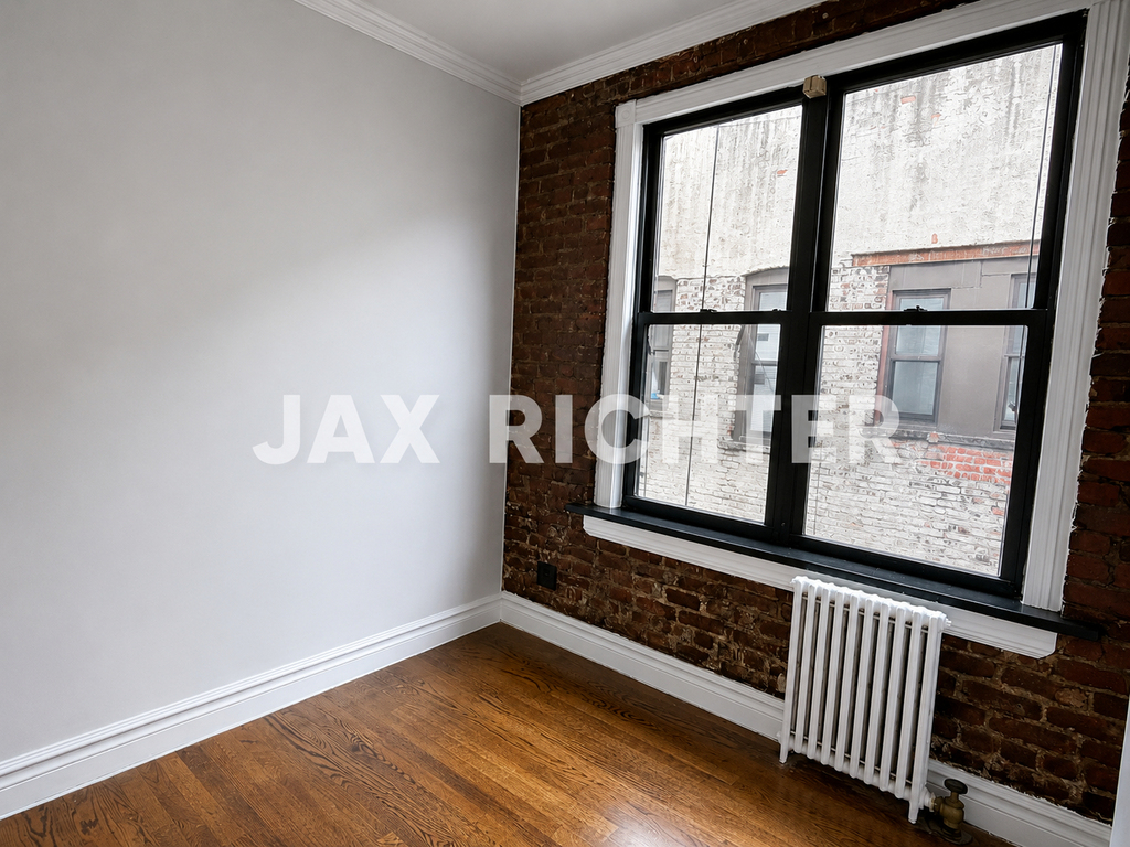 East 13th Street - Photo 6