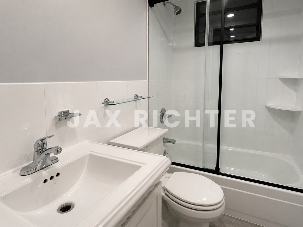 3rd Avenue - Photo 5