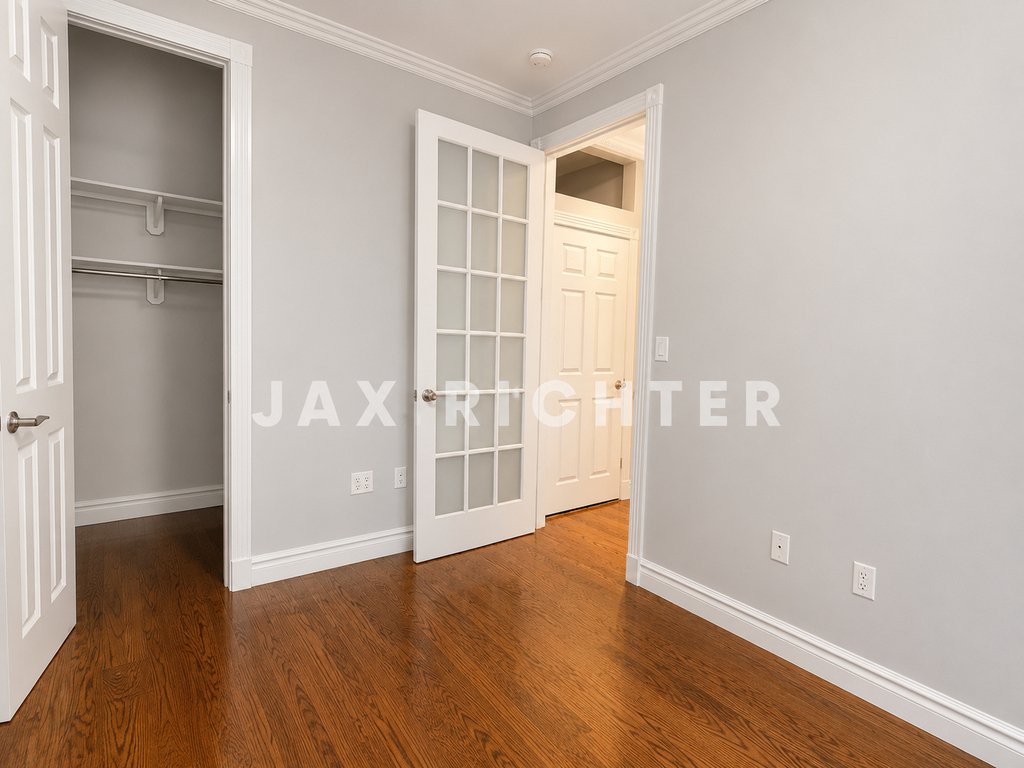 3rd Avenue - Photo 3