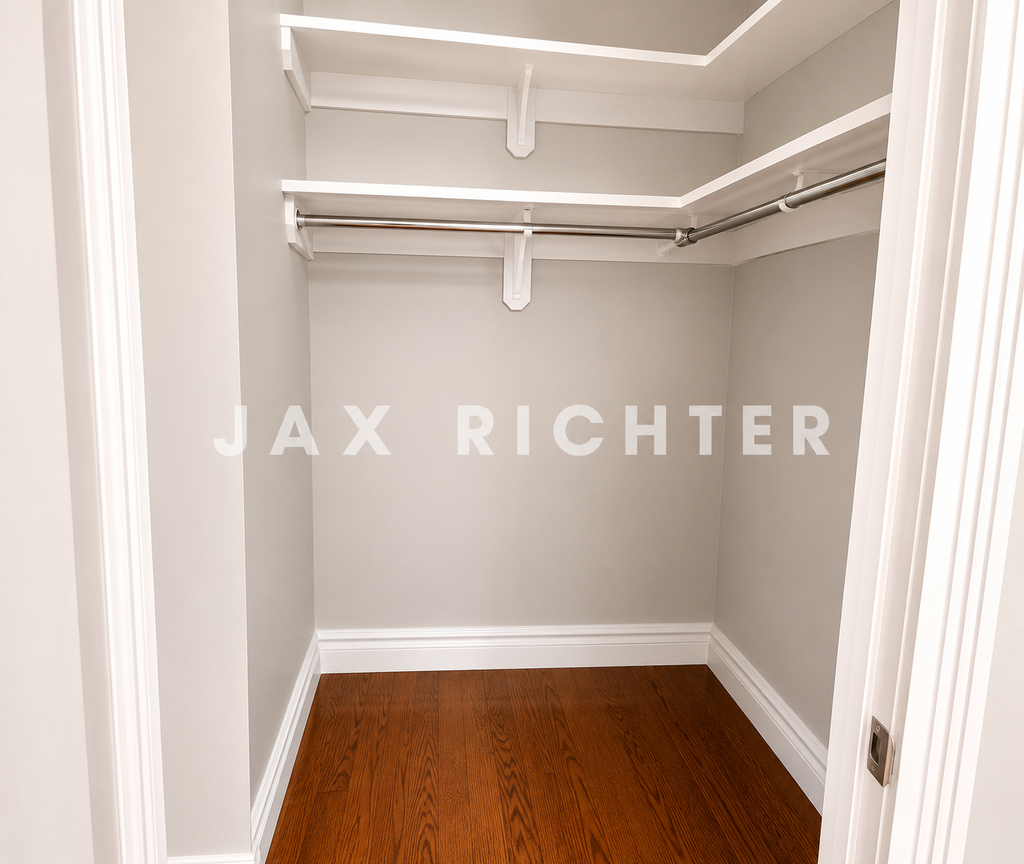 3rd Avenue - Photo 4