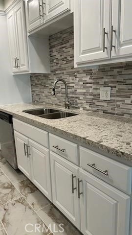 4533 Colbath Avenue - Photo 15