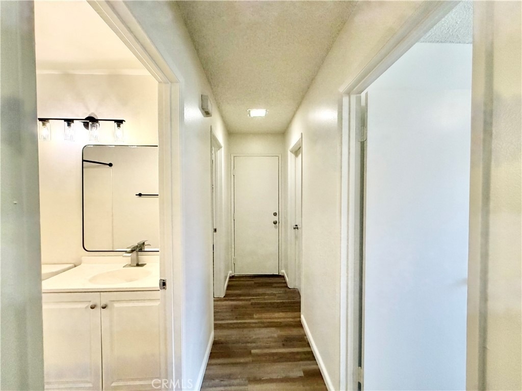 24690 Rugby Lane - Photo 14