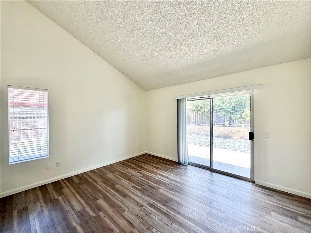 24690 Rugby Lane - Photo 23