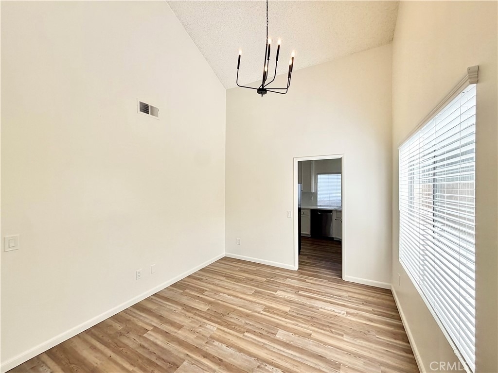 24690 Rugby Lane - Photo 5