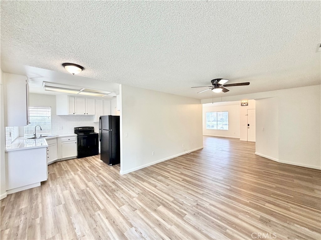 24690 Rugby Lane - Photo 11