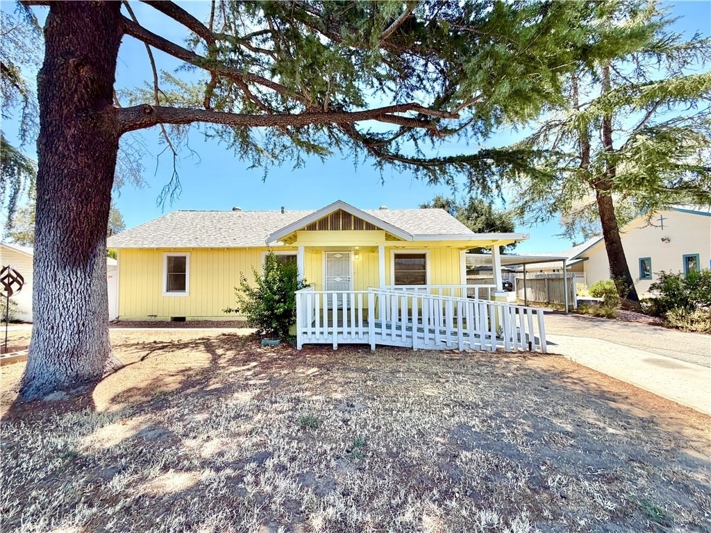 41861 Acacia Avenue - Photo 0