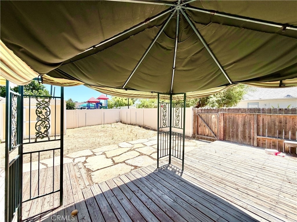 41861 Acacia Avenue - Photo 22