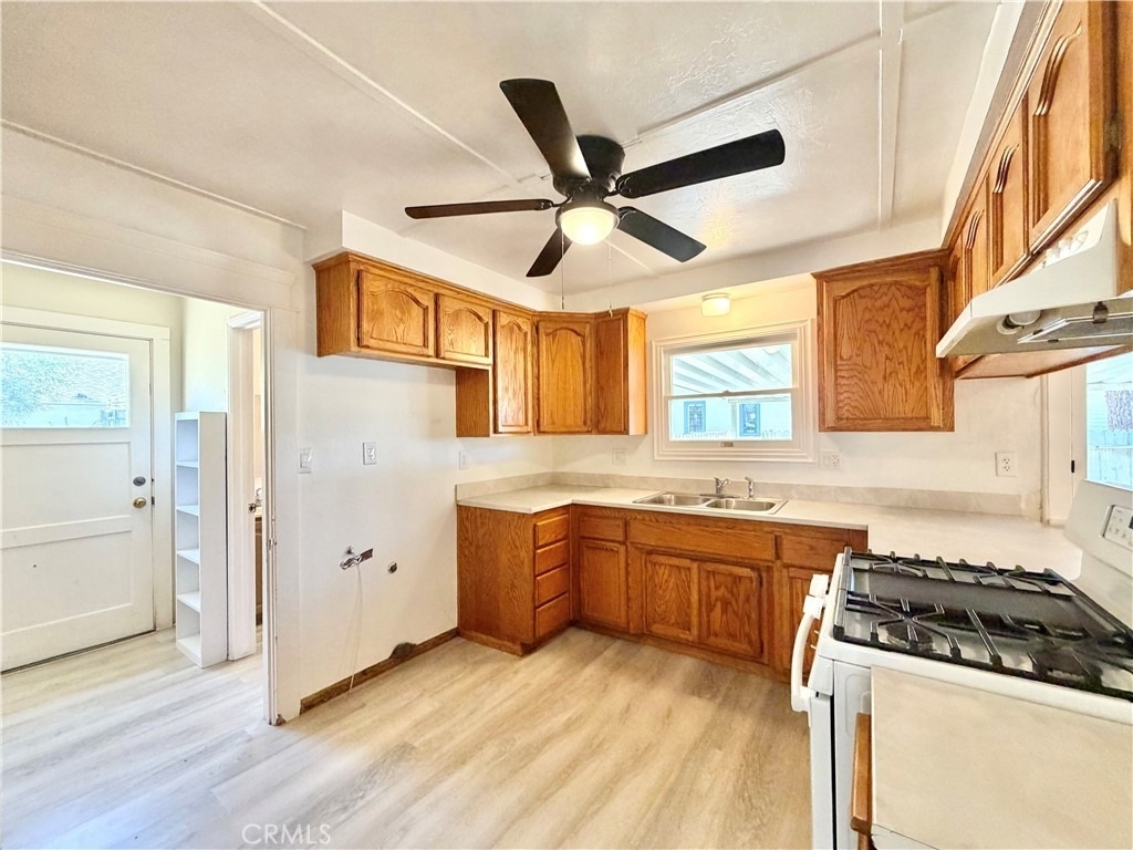 41861 Acacia Avenue - Photo 15