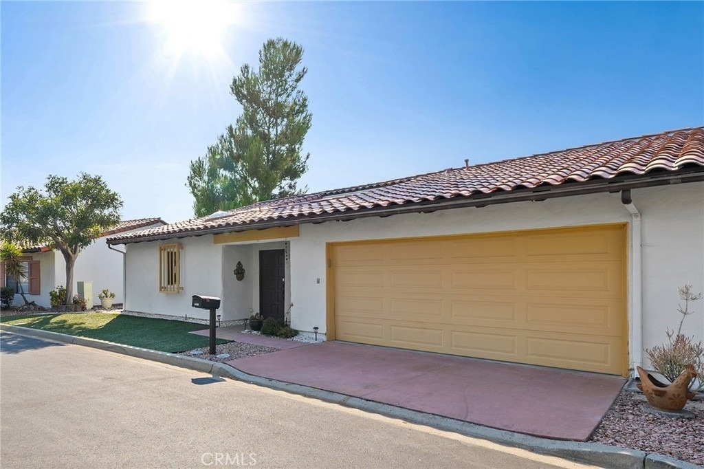 1232 La Paloma Glen - Photo 3