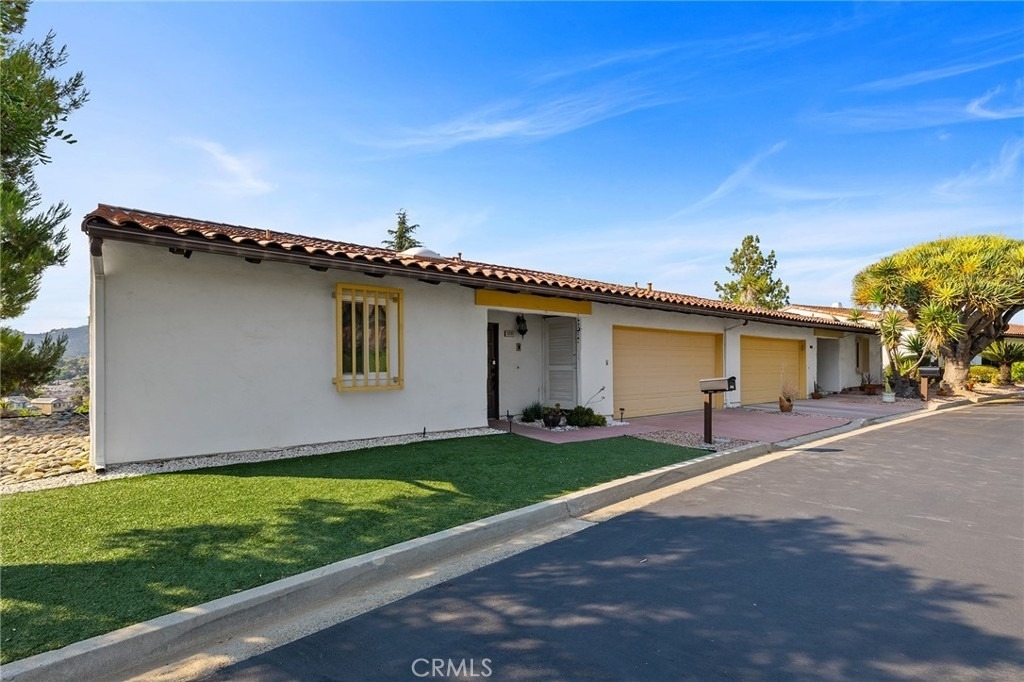 1232 La Paloma Glen - Photo 2